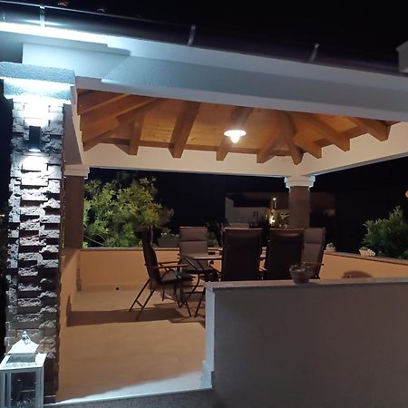 Apartments Luka Раб Экстерьер фото