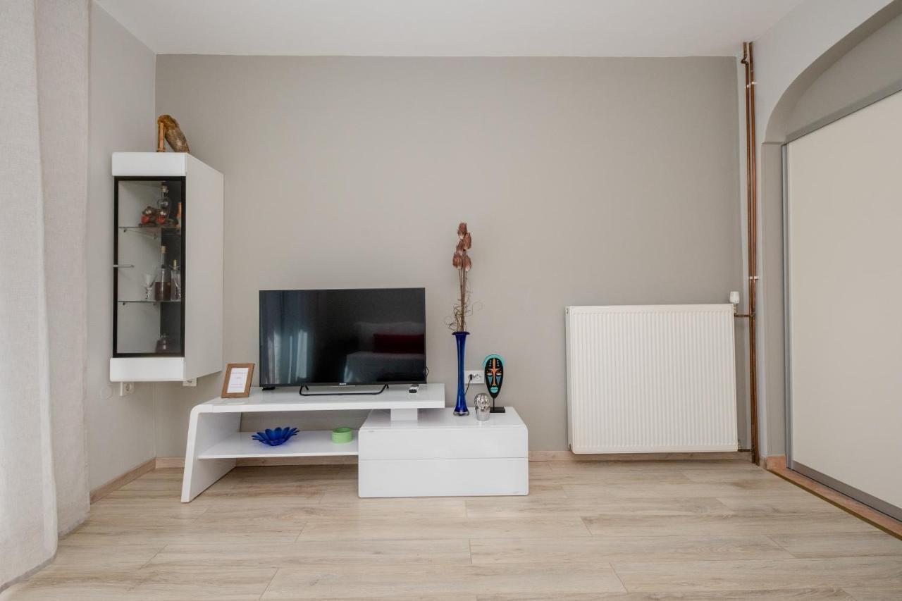 Apartments Luka Раб Экстерьер фото