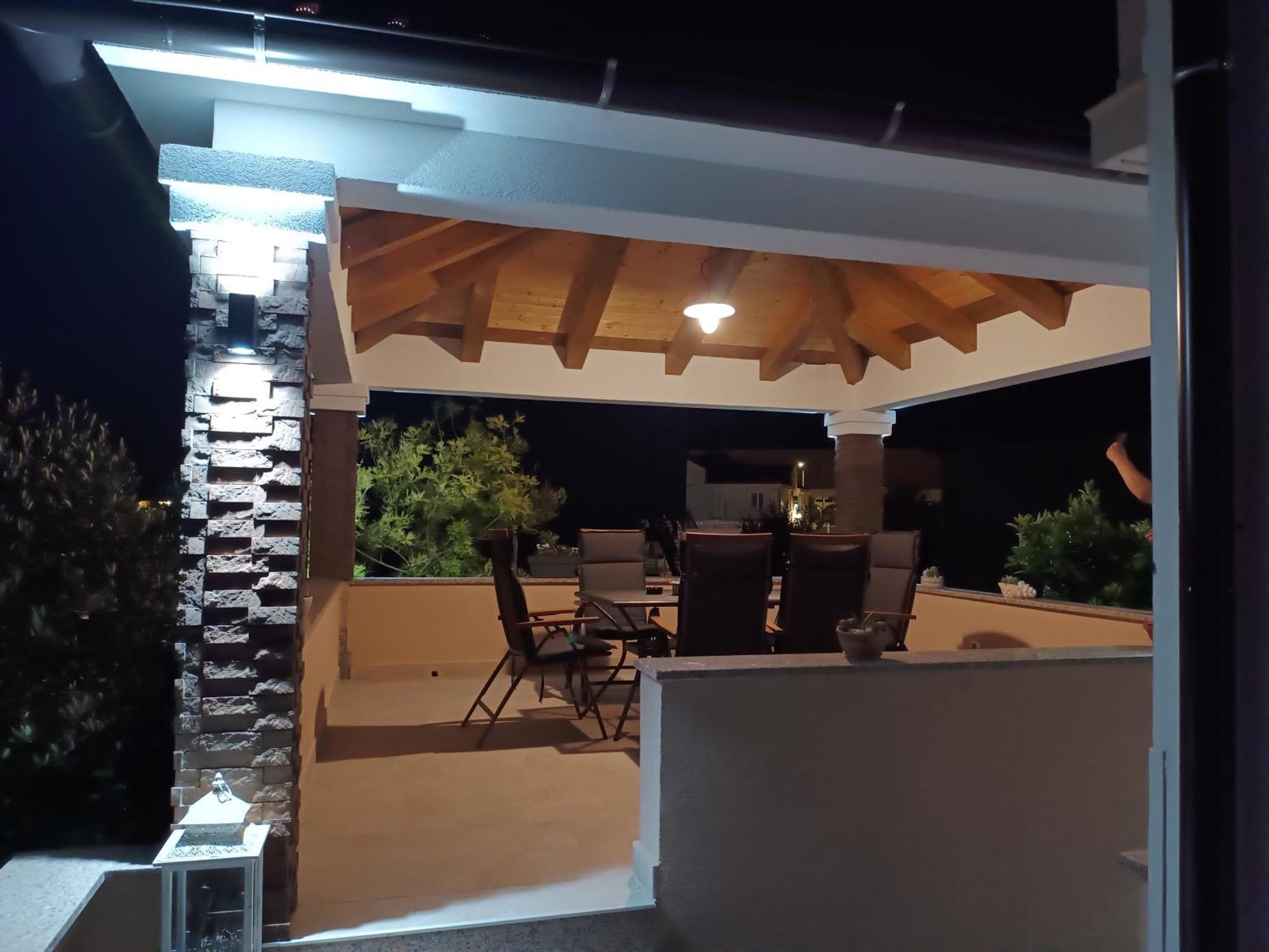 Apartments Luka Раб Экстерьер фото